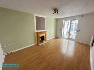 Sitting Room- click for photo gallery